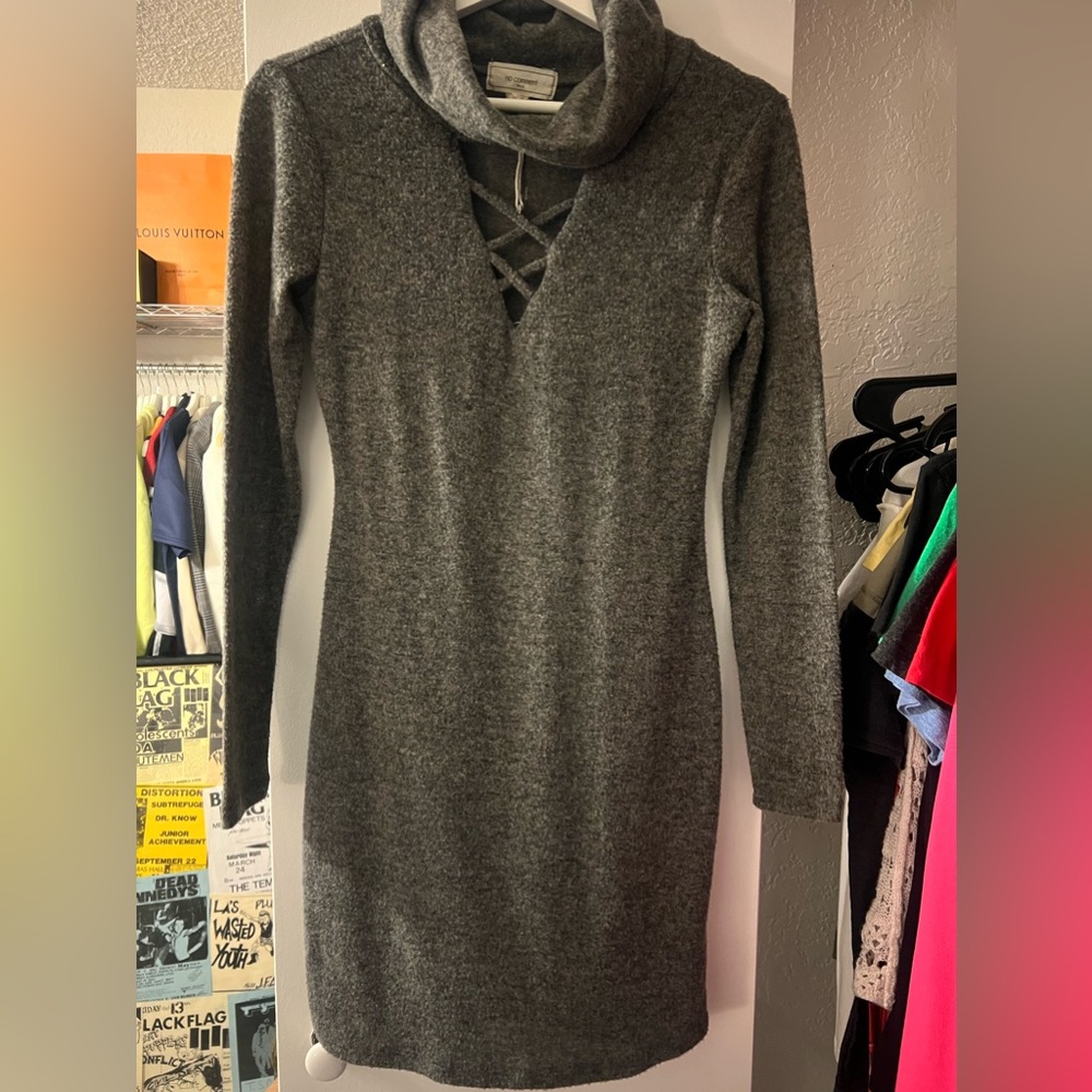 Grey mini sweater dress *never worn*